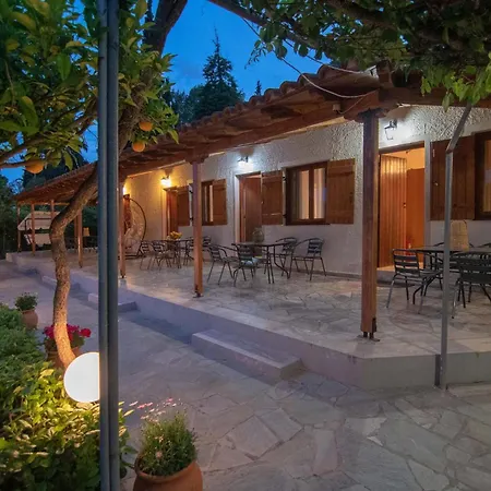 Aristofanis 3 Apartment Tolo